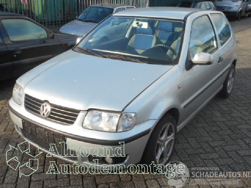Volkswagen Polo Polo (6N2) Hatchback 1.4 (AUD) [44kW]  (10-1999/09-2001)