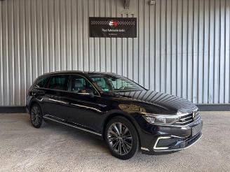 Volkswagen Passat GTE Voll-Leder / LED / R-Kamera picture 8