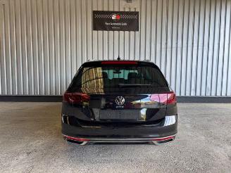 Volkswagen Passat GTE Voll-Leder / LED / R-Kamera picture 5