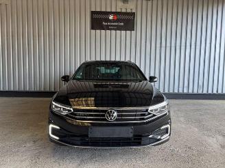 Volkswagen Passat GTE Voll-Leder / LED / R-Kamera picture 9
