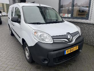 Renault  1.5dCi 90 Energy Luxe Maxi Euro 6 picture 23