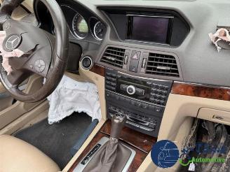 Mercedes E-klasse E (R207), Cabrio, 2010 / 2017 E-200 CGI 16V BlueEfficiency picture 26
