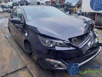 Peugeot 308 308 SW (L4/L9/LC/LJ/LR), Combi 5-drs, 2014 / 2021 1.2 12V e-THP PureTech 130 picture 13
