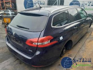 Peugeot 308 308 SW (L4/L9/LC/LJ/LR), Combi 5-drs, 2014 / 2021 1.2 12V e-THP PureTech 130 picture 4