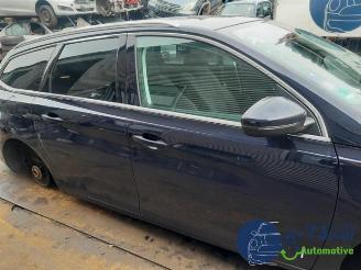 Peugeot 308 308 SW (L4/L9/LC/LJ/LR), Combi 5-drs, 2014 / 2021 1.2 12V e-THP PureTech 130 picture 7