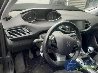 Peugeot 308 308 SW (L4/L9/LC/LJ/LR), Combi 5-drs, 2014 / 2021 1.2 12V e-THP PureTech 130 picture 14