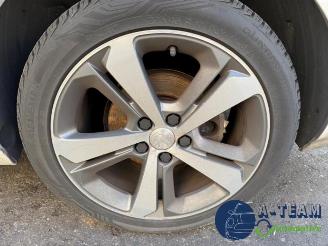 Peugeot 308 308 SW (L4/L9/LC/LJ/LR), Combi 5-drs, 2014 / 2021 1.2 12V e-THP PureTech 130 picture 15