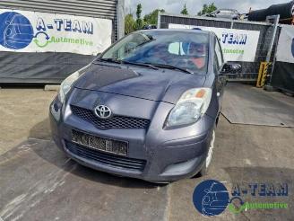 Salvage car Toyota Yaris Yaris II (P9), Hatchback, 2005 / 2014 1.0 12V VVT-i 2009/2