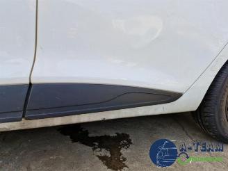 Renault Clio Clio IV (5R), Hatchback 5-drs, 2012 / 2021 0.9 Energy TCE 90 12V picture 20