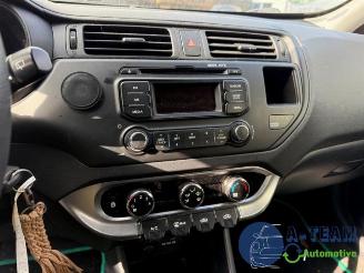 Kia Rio Rio III (UB), Hatchback, 2011 / 2017 1.2 CVVT 16V picture 21