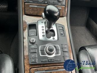 Audi A8 A8 (D3), Sedan, 2002 / 2010 4.2 TDI V8 32V Quattro picture 27