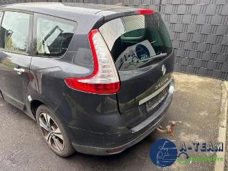 Renault Grand-scenic Grand Scenic III (JZ), MPV, 2009 / 2016 2.0 16V CVT picture 6