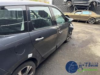 Renault Grand-scenic Grand Scenic III (JZ), MPV, 2009 / 2016 2.0 16V CVT picture 9