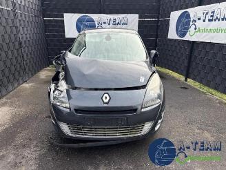 Renault Grand-scenic Grand Scenic III (JZ), MPV, 2009 / 2016 2.0 16V CVT picture 2