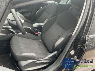 Peugeot 208 208 I (CA/CC/CK/CL), Hatchback, 2012 / 2019 1.2 Vti 12V PureTech 82 picture 19