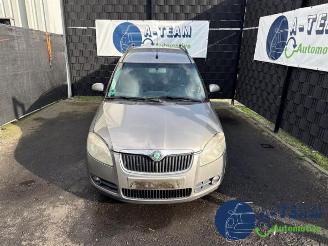 Skoda Roomster Roomster (5J), MPV, 2006 / 2015 1.4 16V picture 2