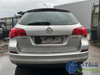 Opel Astra Astra J Sports Tourer (PD8/PE8/PF8), Combi, 2010 / 2015 1.4 16V ecoFLEX picture 17