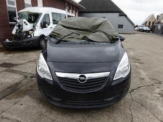 Coche siniestrado Opel Meriva  2013/5