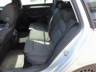 Skoda Superb Superb Combi (3V5), Combi, 2015 1.6 TDI picture 13