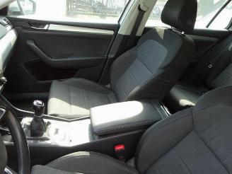 Skoda Superb Superb Combi (3V5), Combi, 2015 1.6 TDI picture 12