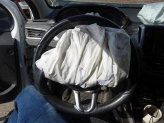 Peugeot 2008 2008 (CU), MPV, 2013 / 2019 1.2 Vti 12V PureTech 82 picture 13