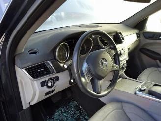 Mercedes ML ML III (166), SUV, 2011 / 2015 2.1 ML-250 CDI 16V BlueTEC 4-Matic picture 13