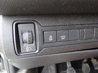 Peugeot 308 308 SW (L4/L9/LC/LJ/LR), Combi 5-drs, 2014 / 2021 1.6 BlueHDi 115 picture 20