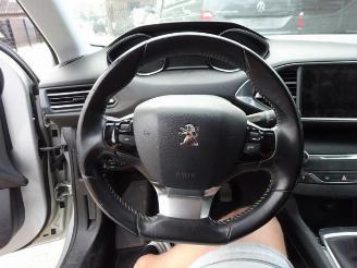Peugeot 308 308 SW (L4/L9/LC/LJ/LR), Combi 5-drs, 2014 / 2021 1.6 BlueHDi 115 picture 15