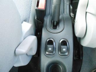 Citroën C3 cabrio pluriel 1.6 benz automaat picture 13
