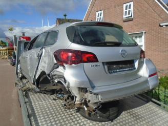 Opel Astra 1.4 Turbo picture 2