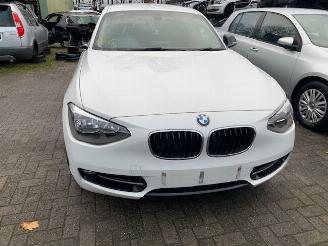 BMW 1-serie 116 D picture 2