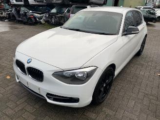 BMW 1-serie 116 D picture 3