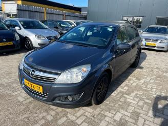 Opel Astra 1.6i automaat picture 2