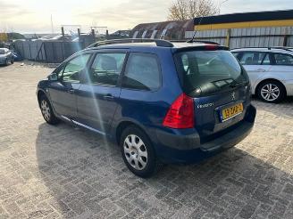 Peugeot 307 sw 1.6 hdi picture 3