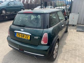 Mini Cooper 1.6i picture 4