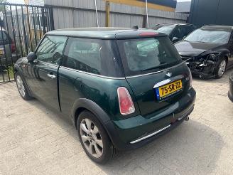 Mini Cooper 1.6i picture 3