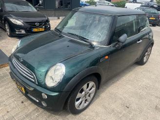 Mini Cooper 1.6i picture 2