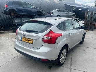 Ford Focus 1.6 ti vct picture 2