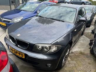 BMW 1-serie 116 i a22 sparkling graphite picture 2