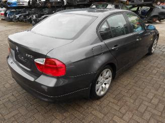 BMW 3-serie 320 i picture 4