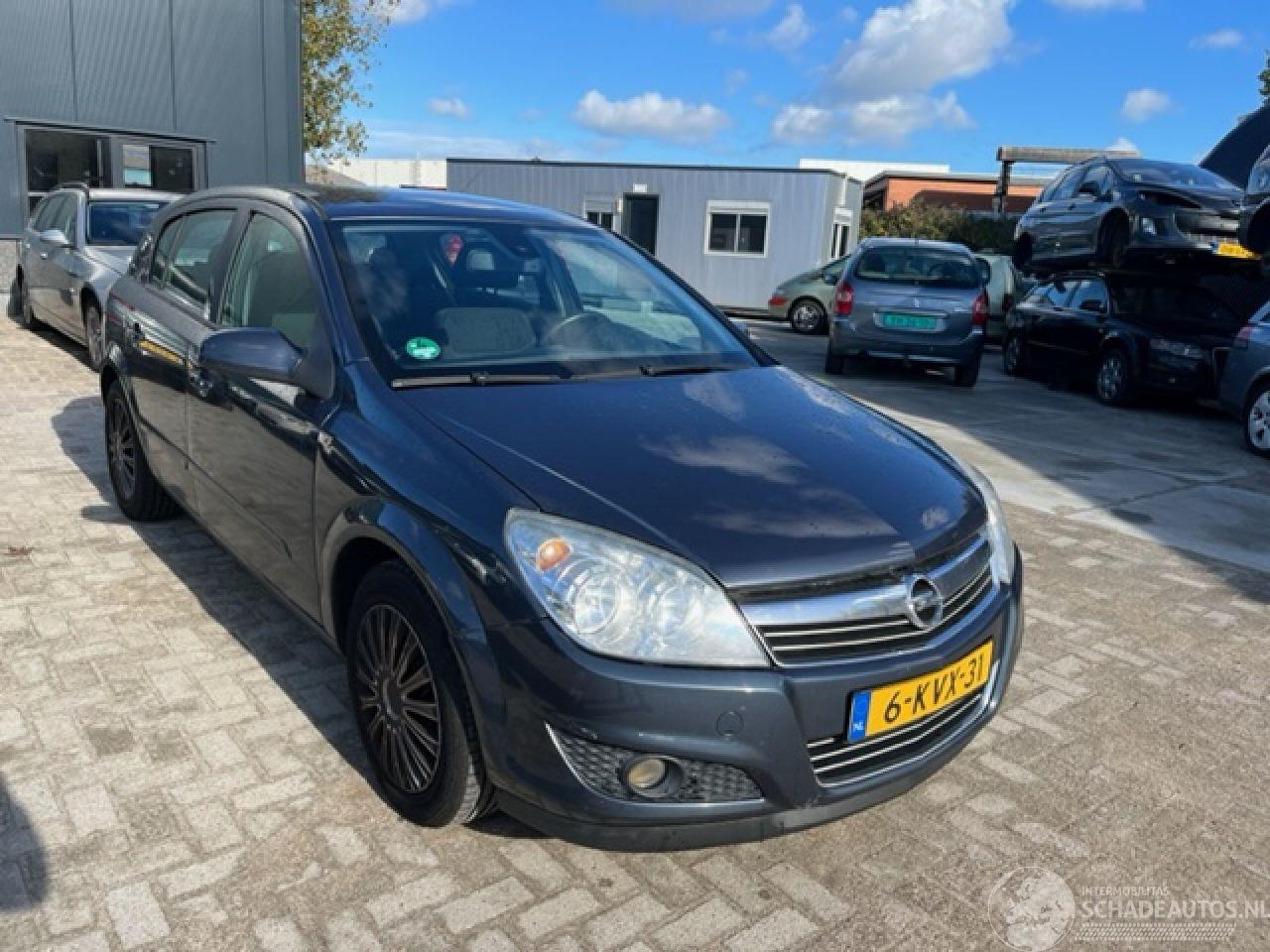 Opel Astra 1.6i automaat