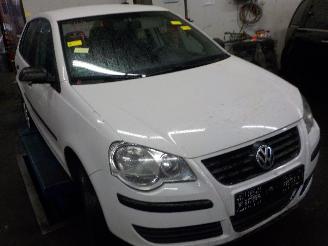 Volkswagen Polo Polo (9N1/2/3) Hatchback 1.2 (BBM) [44kW]  (05-2007/11-2009) picture 2