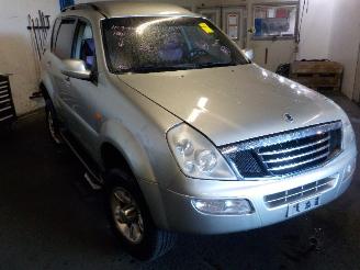 Ssang yong Rexton Rexton SUV 2.9 TD RX 290 (OM662.910) [88kW]  (09-2001/12-2012) picture 2