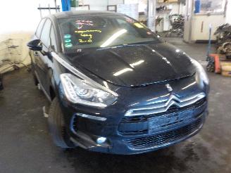 Citroën DS5 DS5 (KD/KF) Combi 2.0 HDiF 16V (DW10CTED4/FAP(RHH)) [120kW]  (11-2011/=
=2E..) picture 2