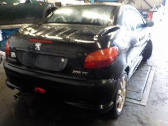 Peugeot 206 206 CC (2D) Cabrio 2.0 16V (EW10J4(RFN)) [100kW]  (09-2000/12-2007) picture 4