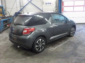 Citroën DS3 DS3 (SA) Hatchback 1.6 e-HDi (DV6DTED(9HP)) [68kW]  (11-2009/07-2015) picture 4