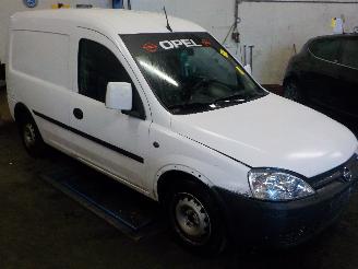 Opel Combo Combo (Corsa C) Van 1.3 CDTI 16V (Z13DTJ(Euro 4)) [55kW]  (10-2005/02-=
2012) picture 2