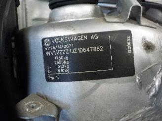 Volkswagen Golf Golf IV (1J1) Hatchback 1.6 16V (AZD) [77kW]  (02-2000/06-2005) picture 5