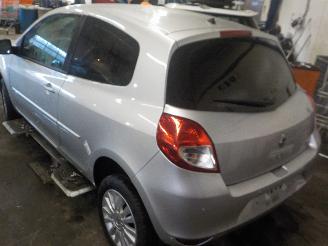 Renault Clio Clio III (BR/CR) Hatchback 1.2 16V TCe 100 (D4F-784(D4F-H7)) [74kW]  (=
05-2007/12-2014) picture 3