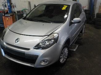 Renault Clio Clio III (BR/CR) Hatchback 1.2 16V TCe 100 (D4F-784(D4F-H7)) [74kW]  (=
05-2007/12-2014) picture 1